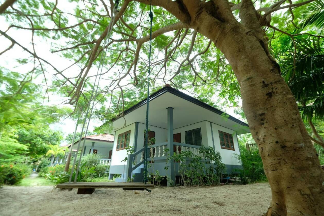 Baan Wasana Villa Lipa Noi Exterior photo